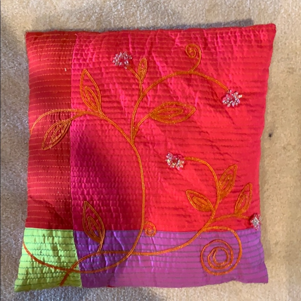 KOKO Beaded pillow